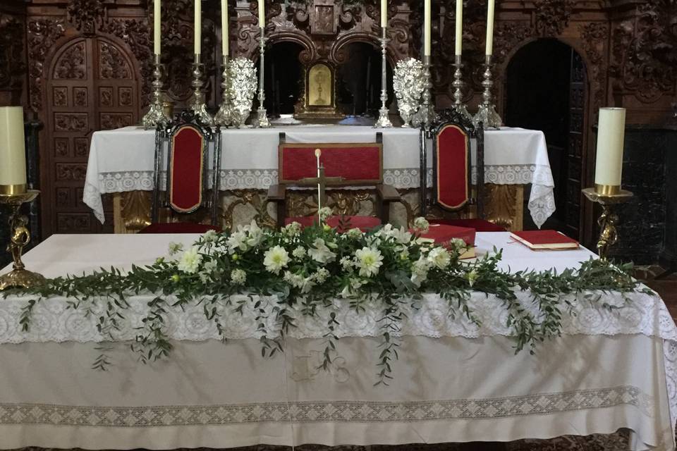 Centro de mesa de altar