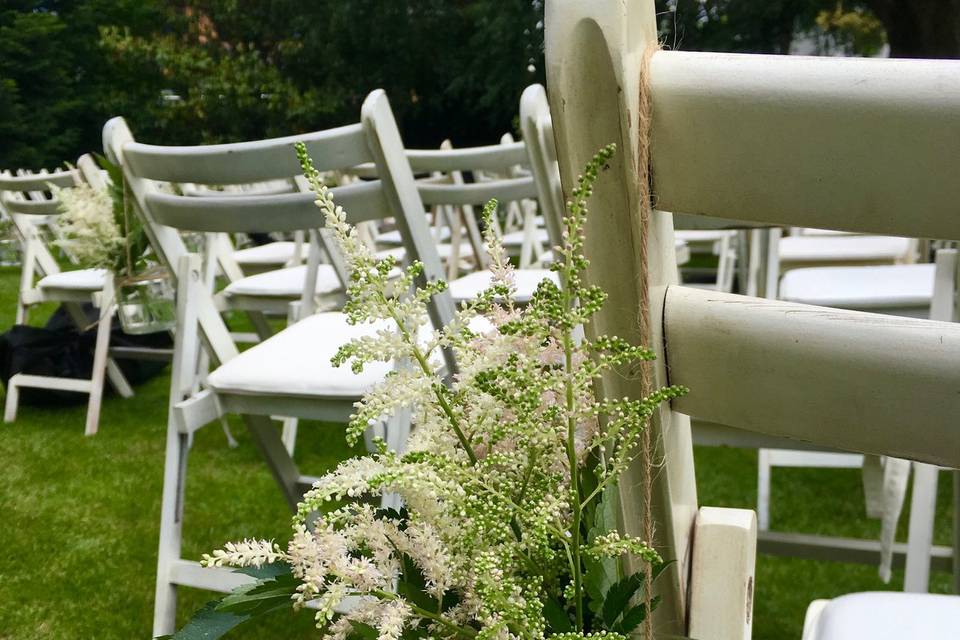 Ceremonia de boda en jardín