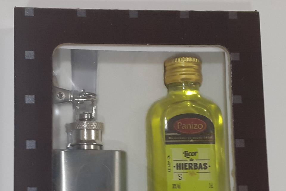 Juego de licor + petaca