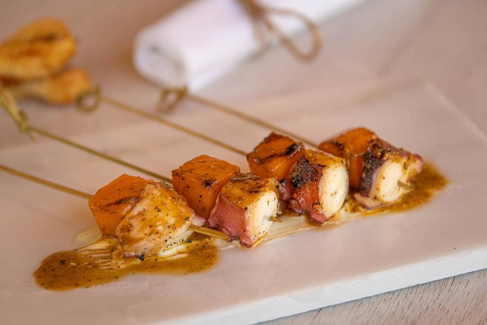 Brocheta de pulpo con calabaza