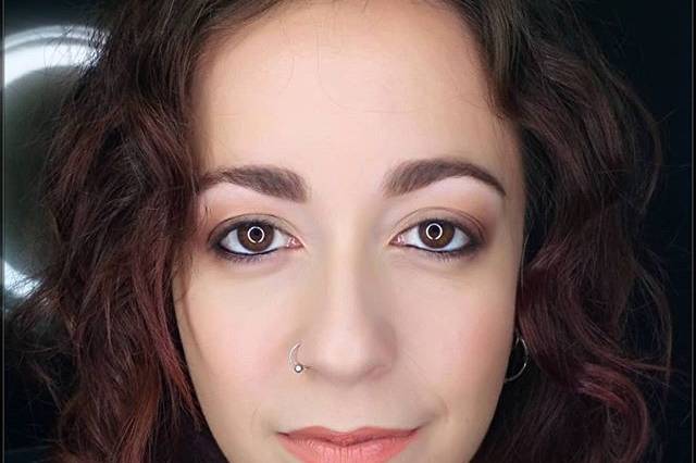 Maquilla sencillo
