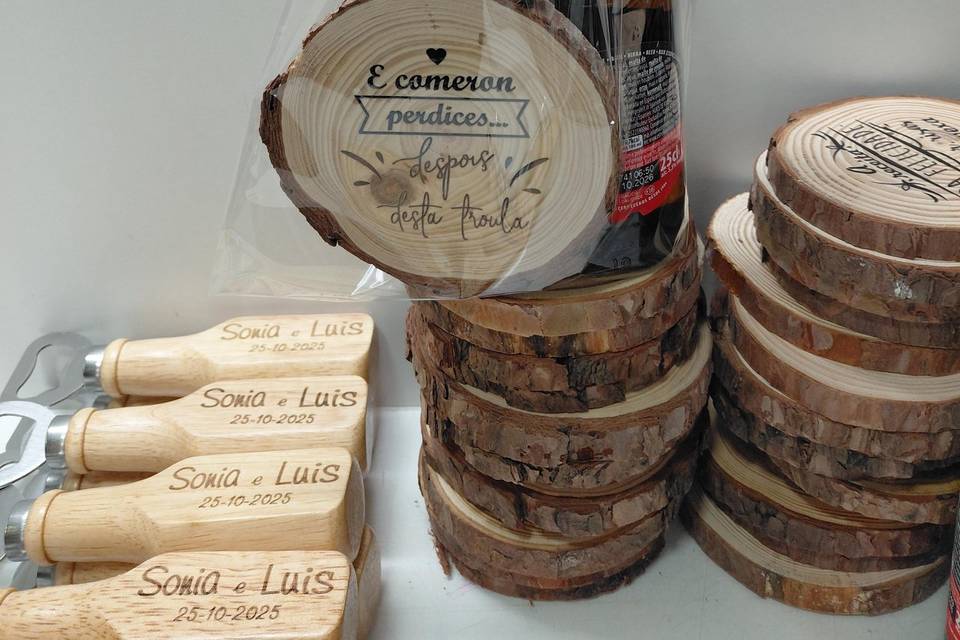 Cerveza + abridor y posavasos