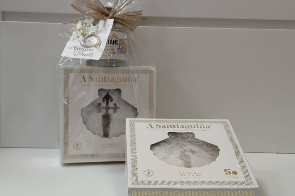 Tarta  A Santiaguiña + crema o