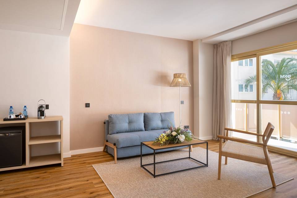 Salon Suite