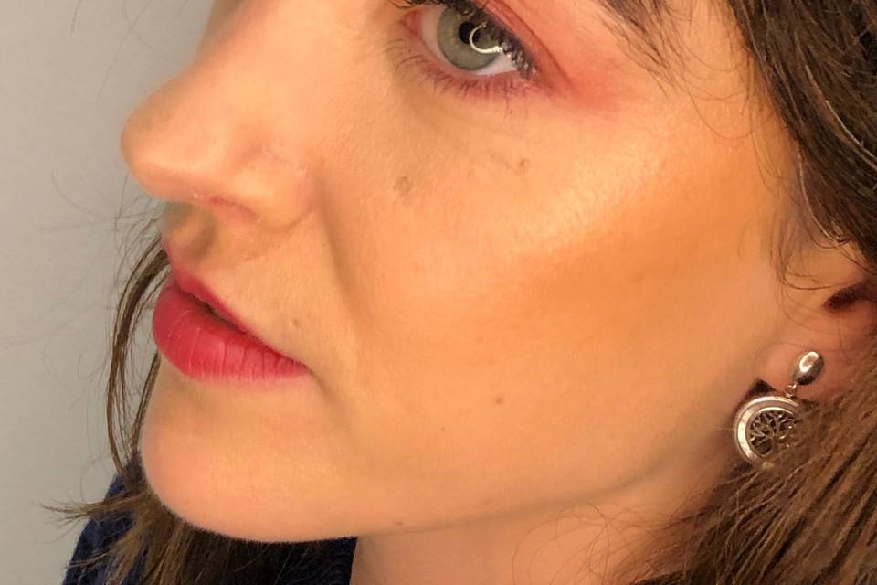 Maquillaje luminoso