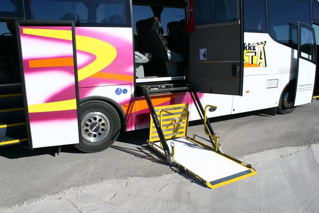 Microbuses adaptados a p. M. R.