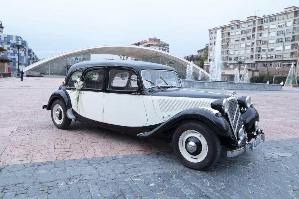 Citroën 11  (Año 1955)