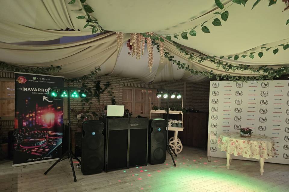 Agencia de eventos Navarro, DJ