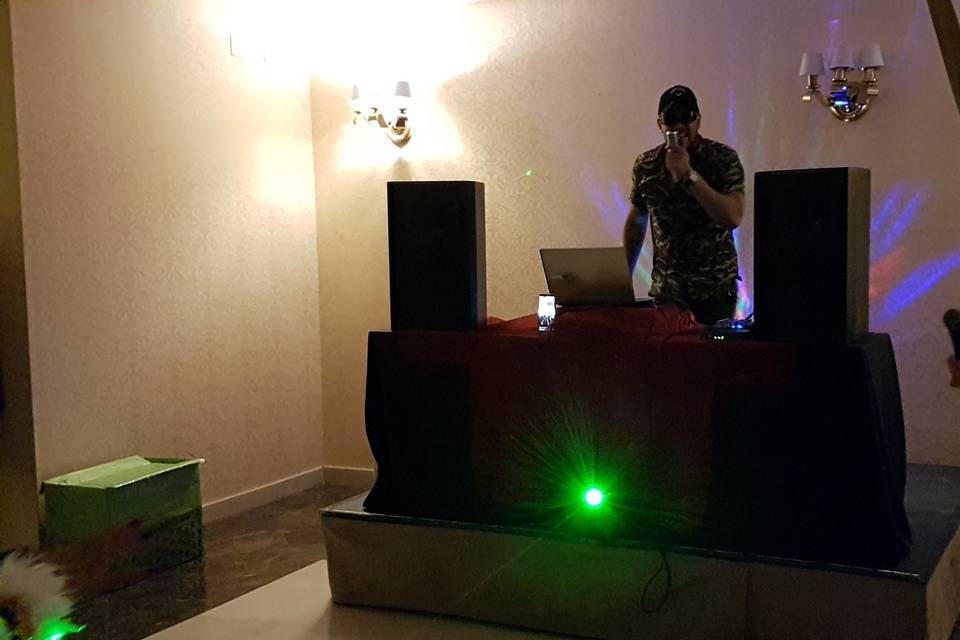 Servicio de DJ