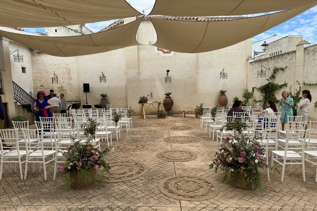 Ceremonia civil en el patio alto