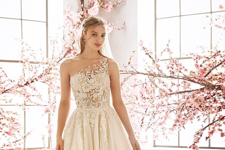 Novias Ursula Escoriza - Consulta disponibilidad y precios