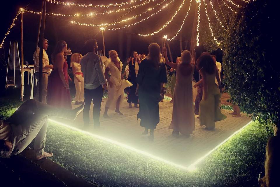 Iluminación nocturna baile