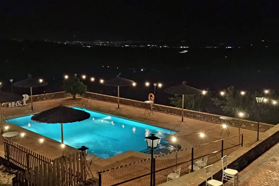 Piscina de noche