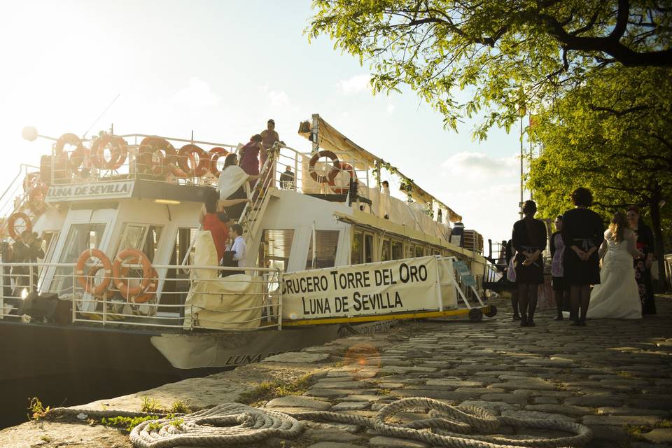 Cruceros Torre del oro