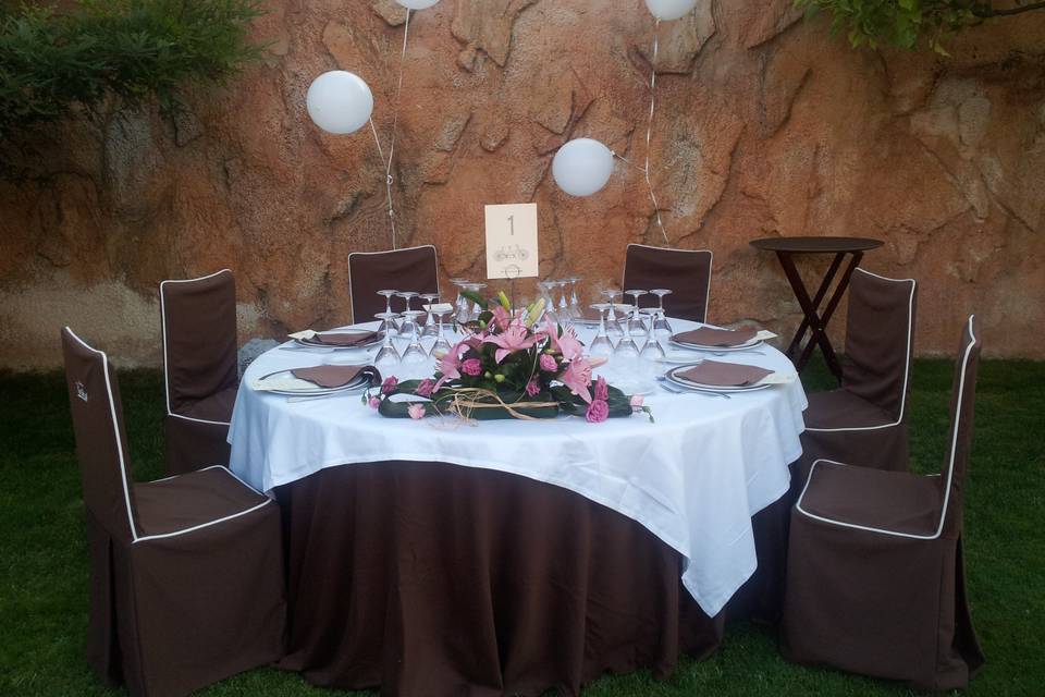 Mesa para los novios