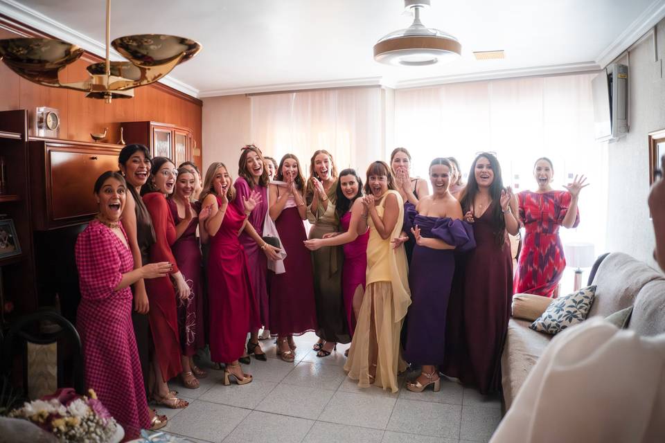 First Look amigas novia