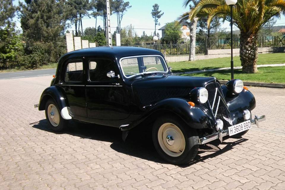 Mercedes clásico 220