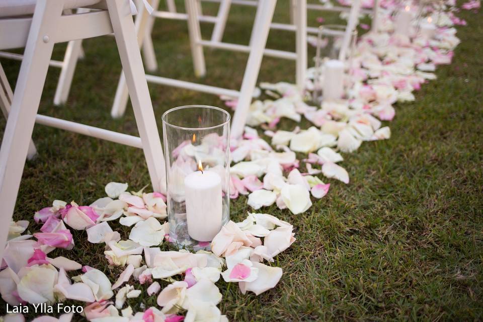 Detalles para el camino al altar