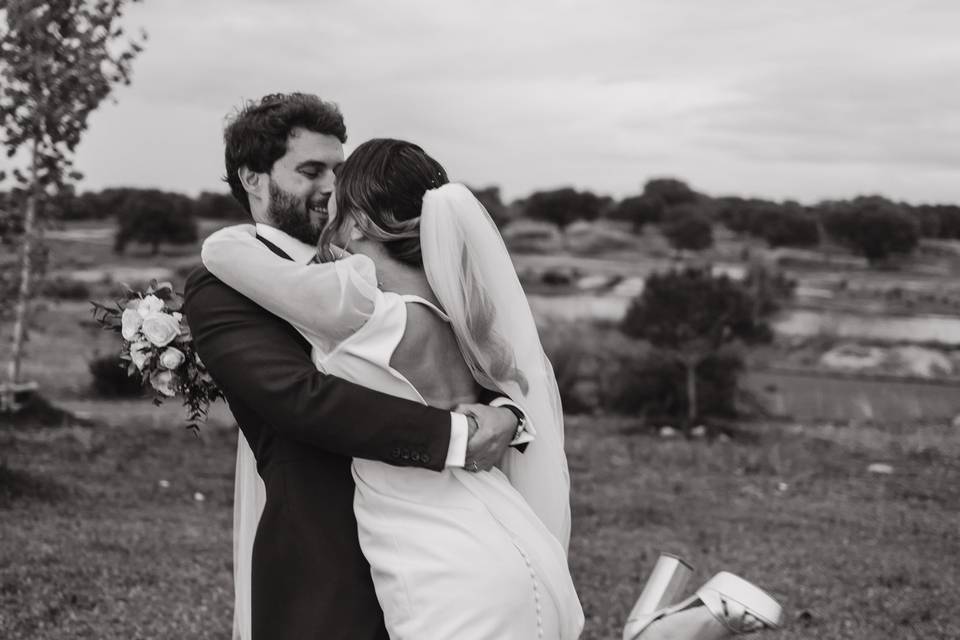 Novios fotografía blancoynegro