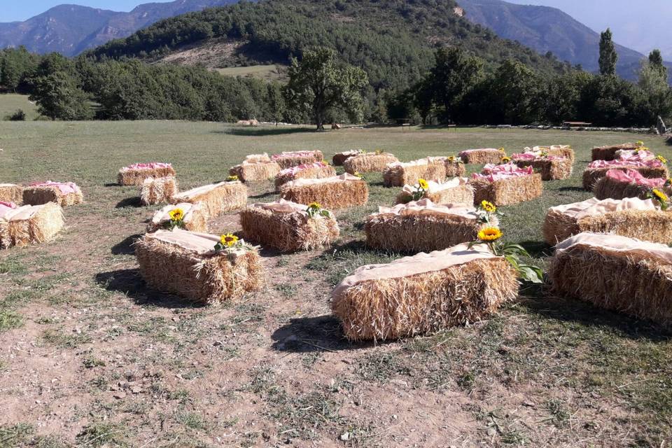 Montaje rústico de ceremonia