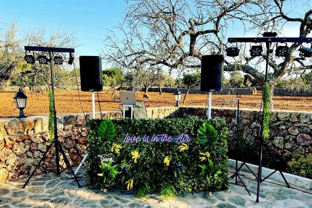 Cabina natura dj musica
