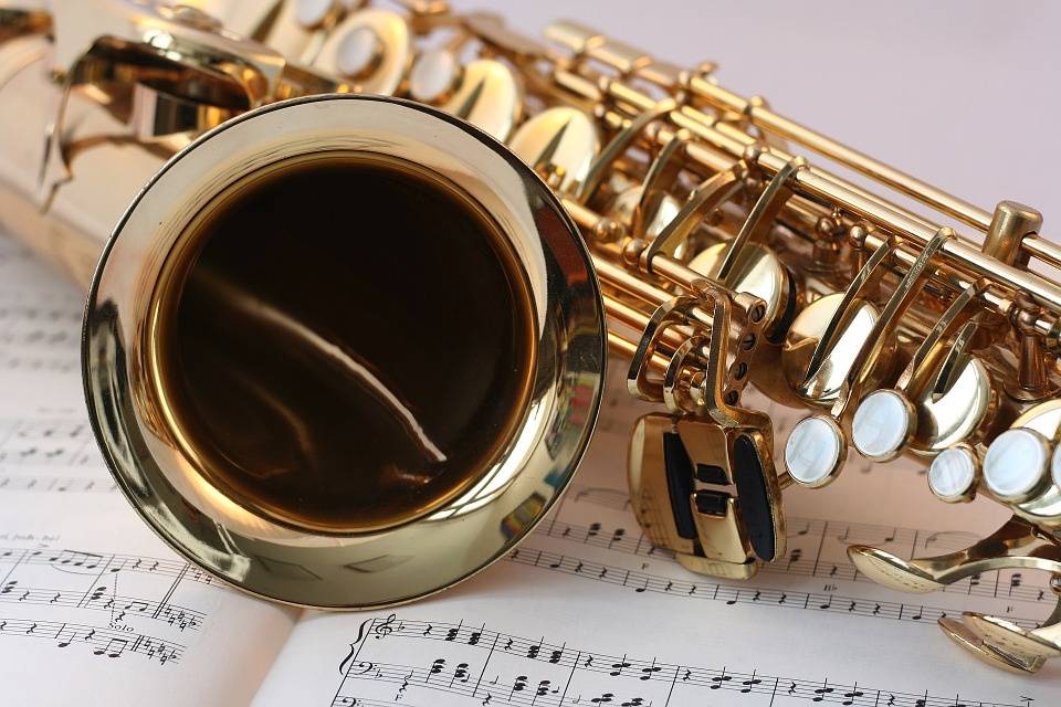 Saxofón