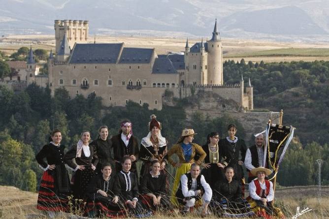 Jotas, seguidillas y bailes de procesión para tu Boda