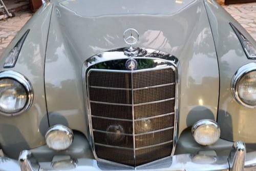 Mercedes Benz 220S año 1957