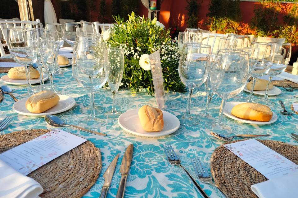 Banquete en piscina