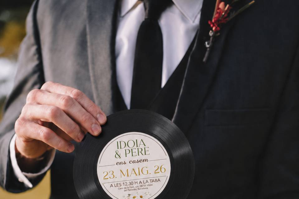 Invitación tipo vinilo