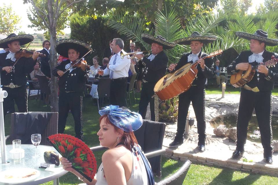 Mariachis en finca de Zaragoza