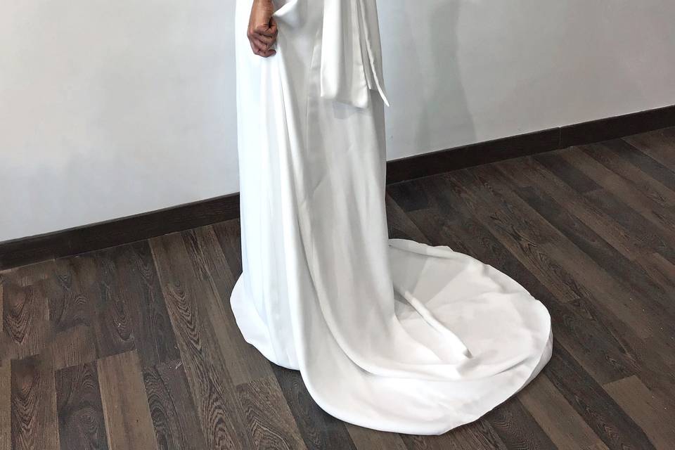 Vestido de novia en crepe