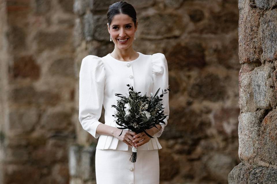 Vestido con peplum novia