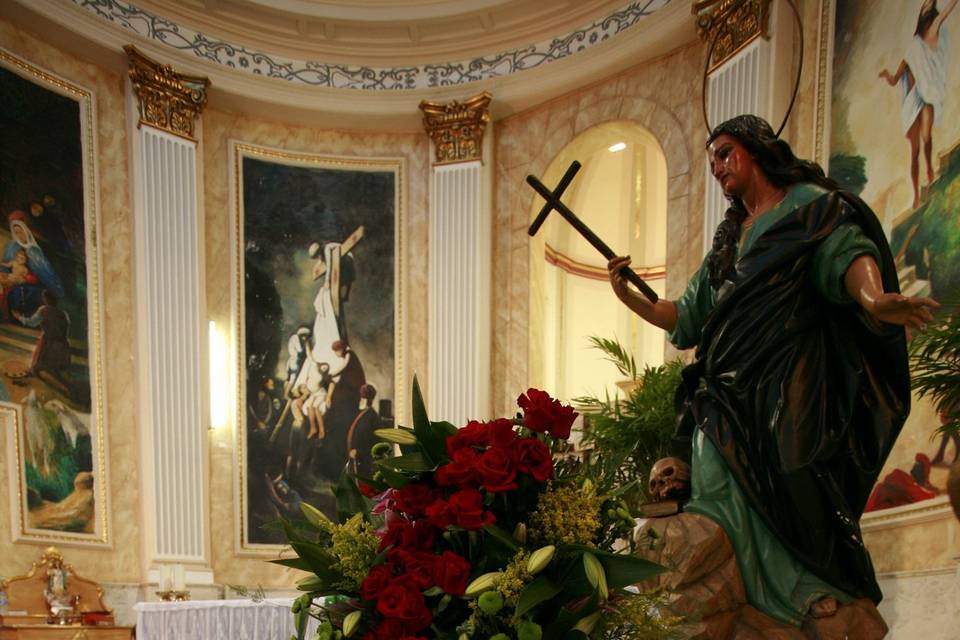 Decoración floral de iglesia