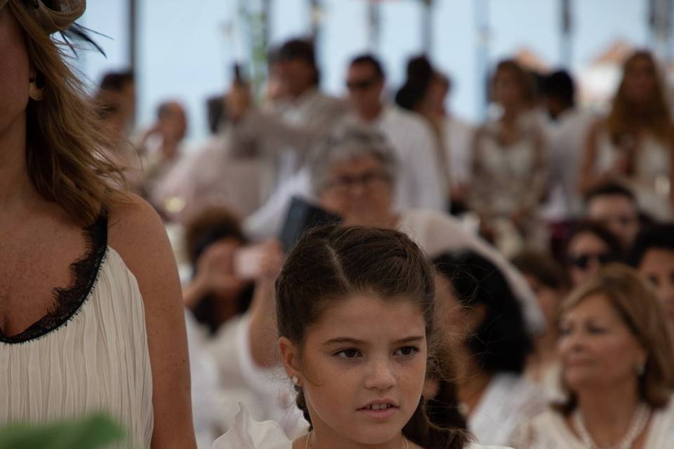 La niña de los anillos