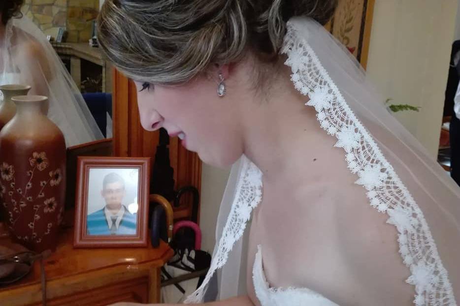 Peinado y maquillaje de novia