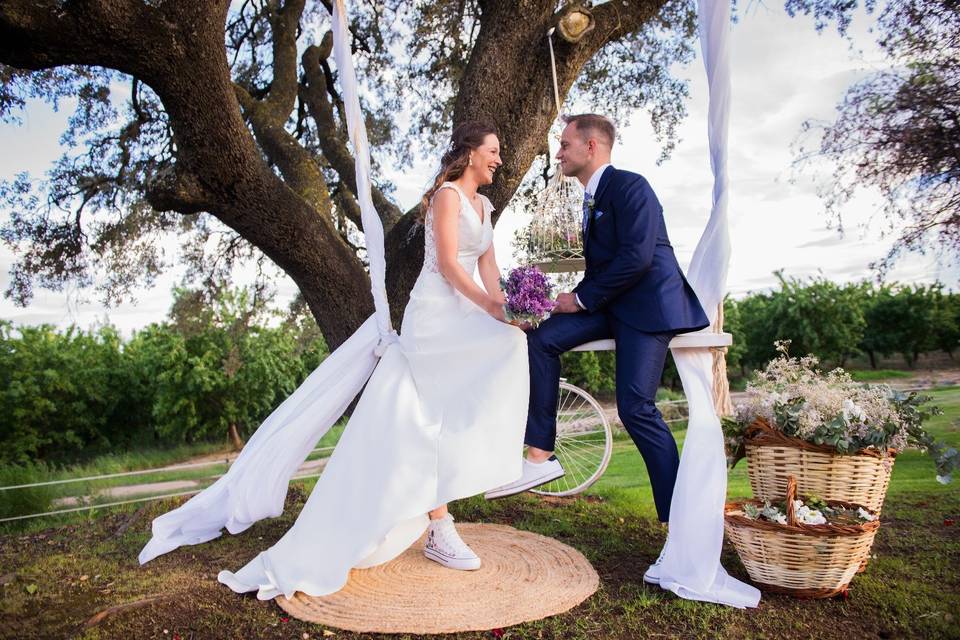 Novios en los jardines