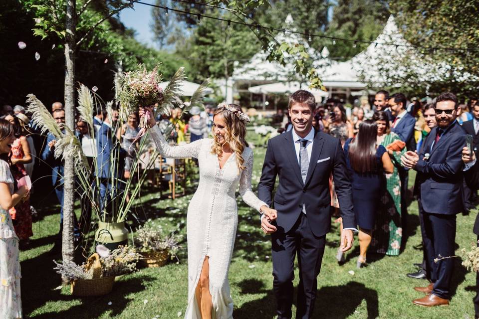 Boda civil en Amós