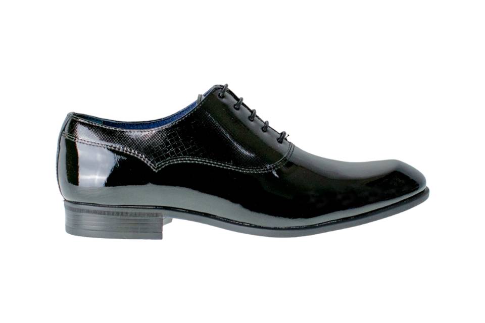 Zapato negro charol vestir