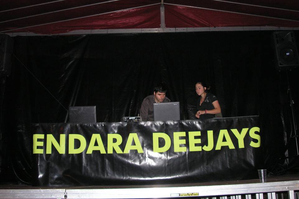 Endara Deejays