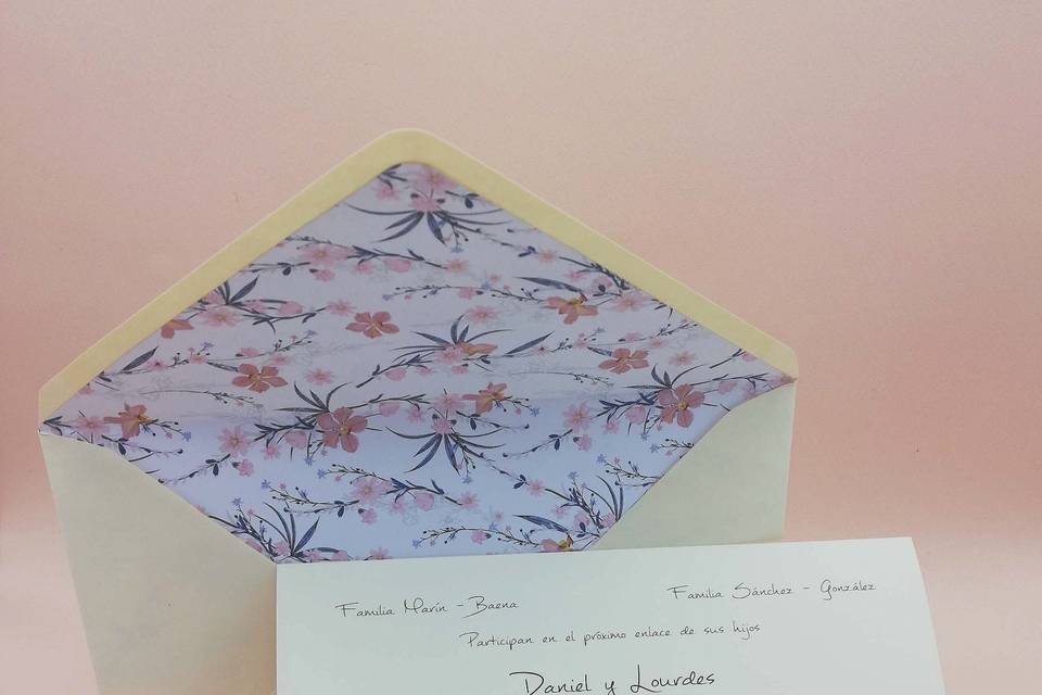 Invitación elegante con sobre