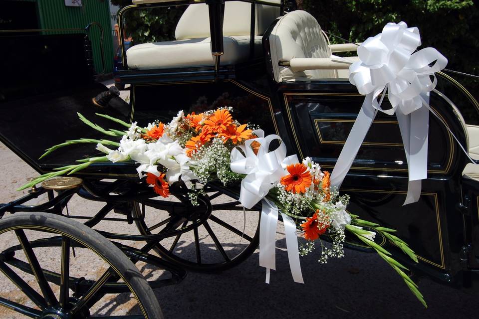 Adornos florales para el coche