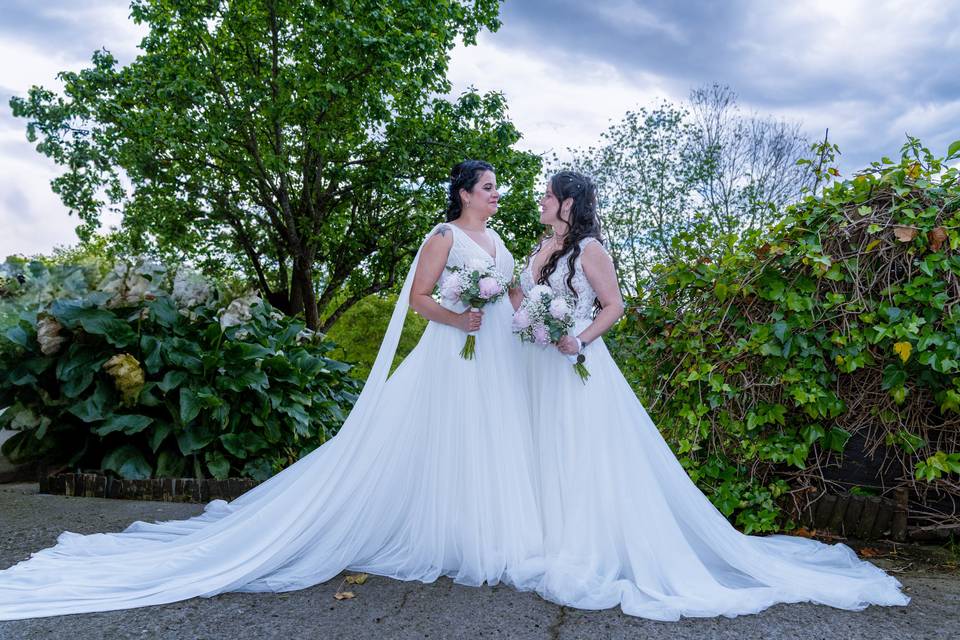 Las dos novias