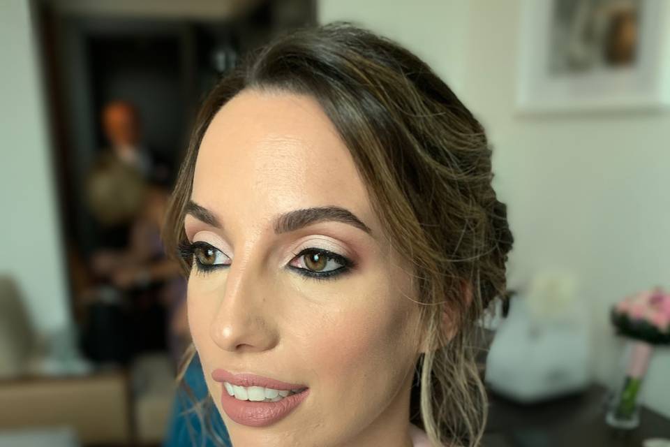 Yuliana Ducós Makeup Artist