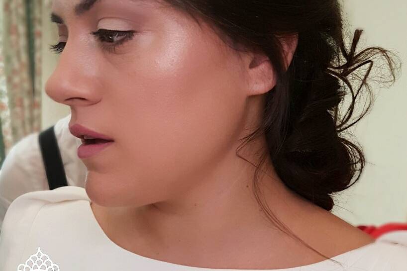 Yuliana Ducós Makeup Artist