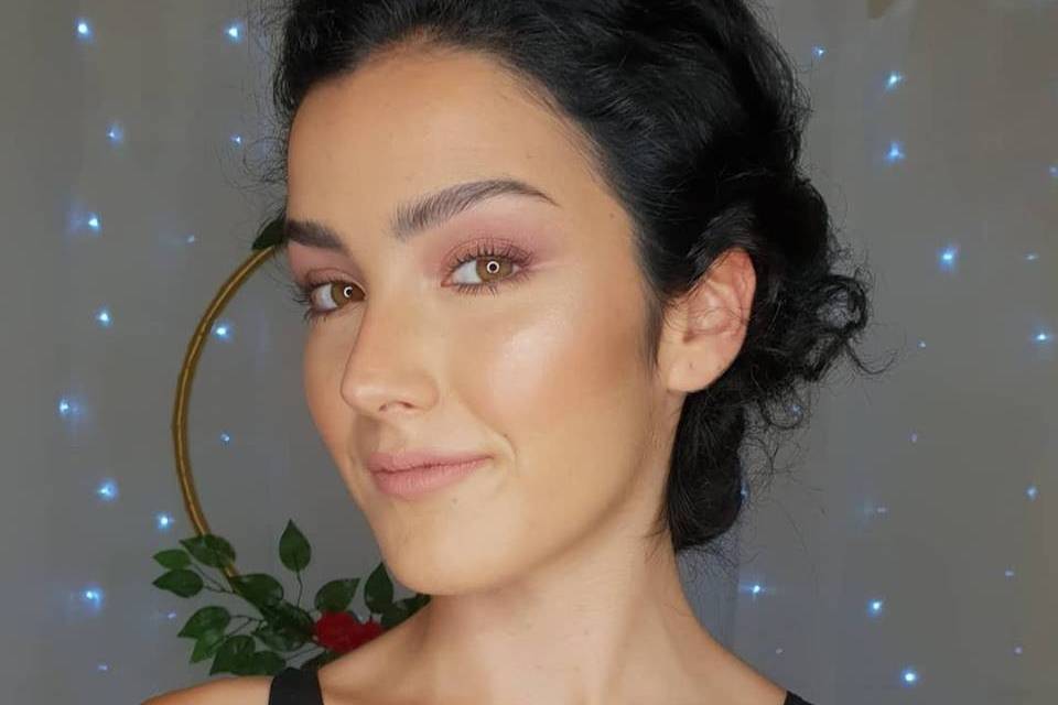 Yuliana Ducós Makeup Artist