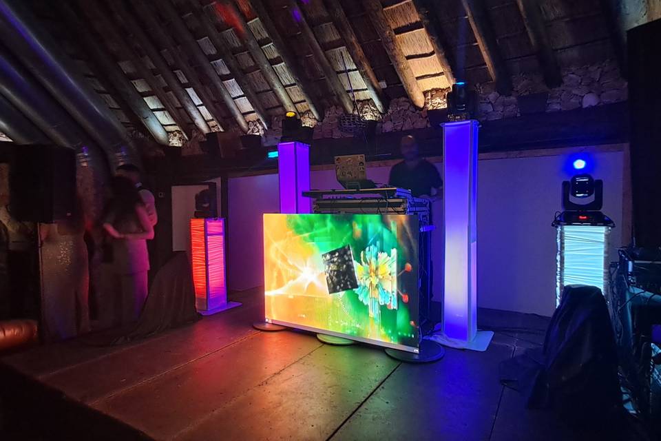 Cabina Dj con pantalla Led