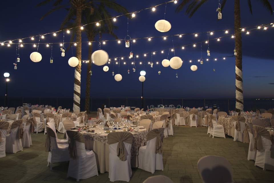 Banquete en el beach club