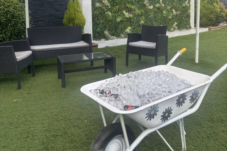 COCKTAIL