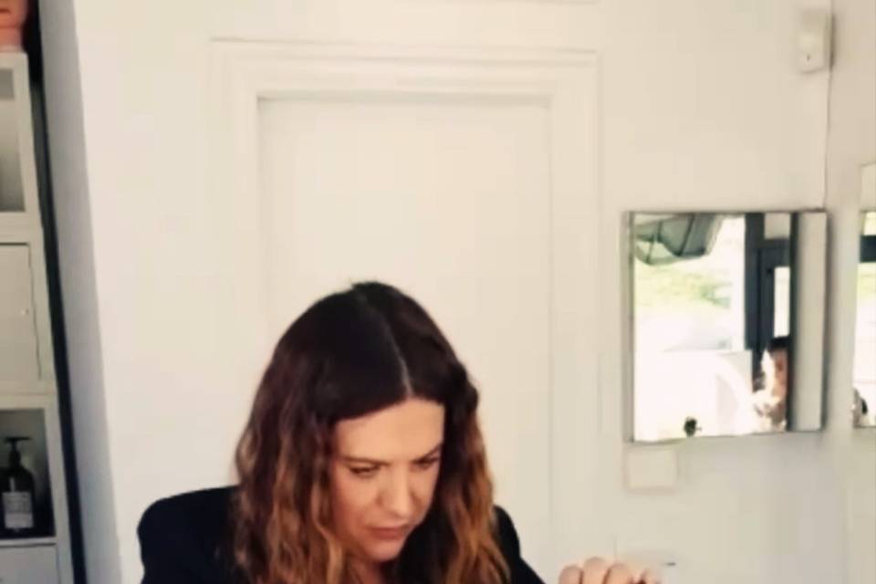 Impartiendo curso de peina